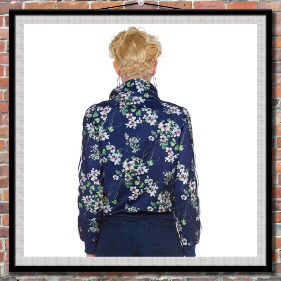 Carmin Navy Floral Print Jacket - Picture 3 of 6